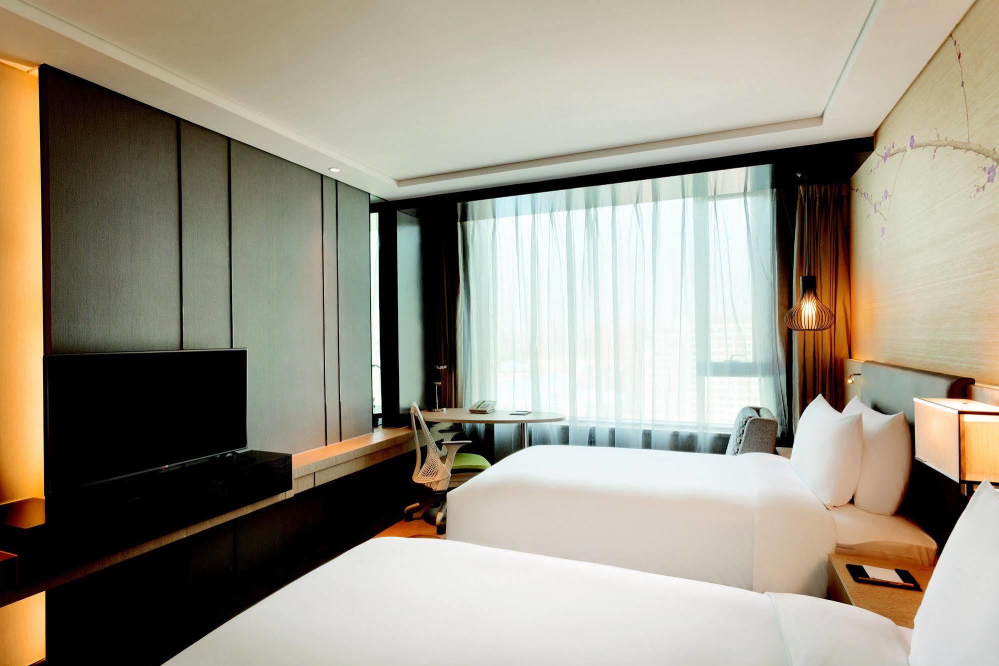 Hilton Garden Inn דאנדונג מראה חיצוני תמונה